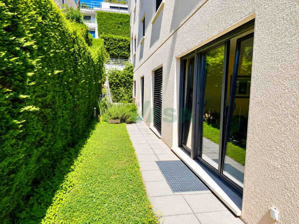 Bel appartamento 6,5 locali con giardino in tranquilla zona collinare 10