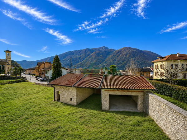 Bel terreno edificabile in splendida posizione tranquilla e soleggiata 4
