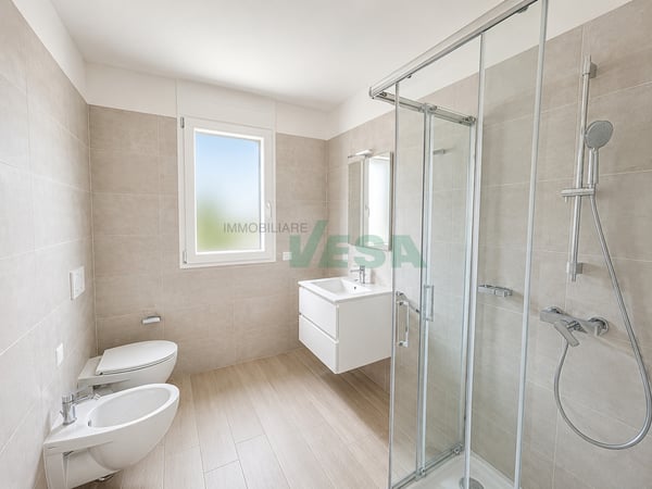 Nuova, piccola e curata palazzina in zona molto soleggiata e comoda 5