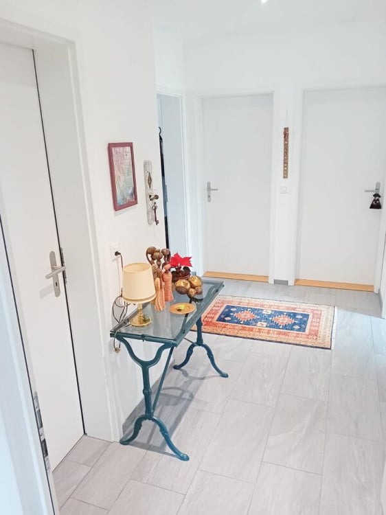 Modern renovierte Wohnung mit Charme 5