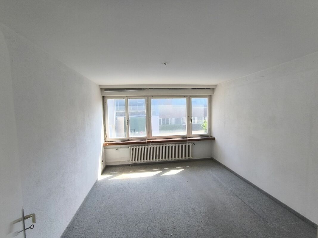 Attraktive Nebenräume für Atelier, Büro oder Lager