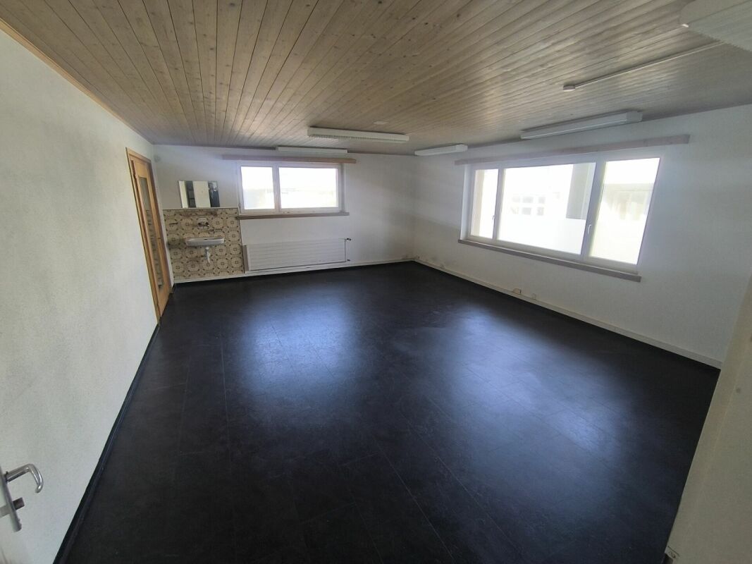 Attraktive Nebenräume für Atelier, Büro oder Lager