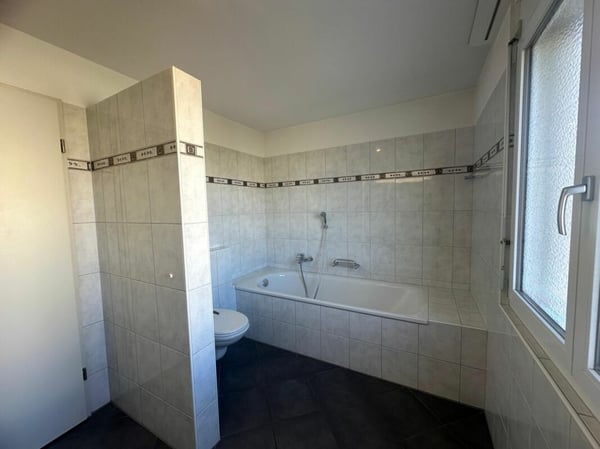 Grosszügiges Wohnen im Grünen 5