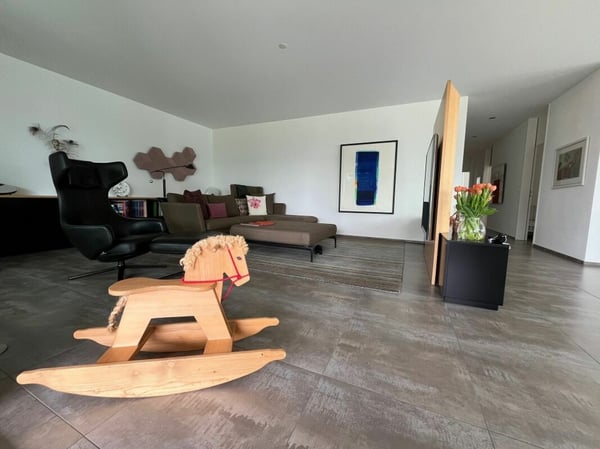 Exklusive Erdgeschosswohnung mit riesigem Balkon und toller Aussicht 5