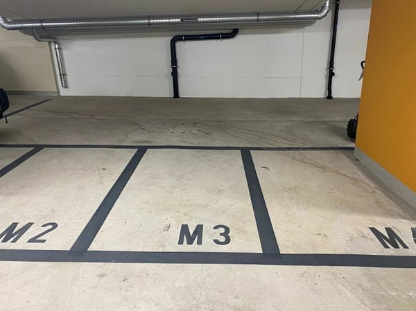 Motorradabstellplätze zu vermieten 1