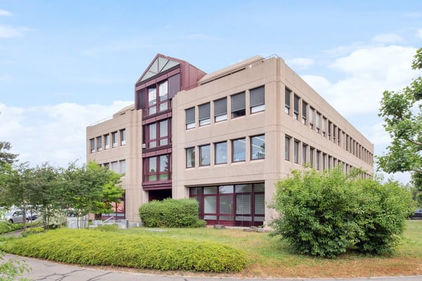 Bezugsbereite, attraktive und ausgebaute Büroräume an Top-Lage 1