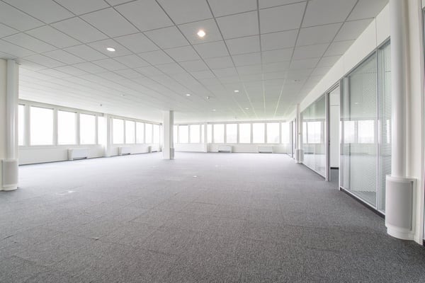 Vollständig ausgebaute Büros mit Blick auf Flugplatz Dübendorf 6
