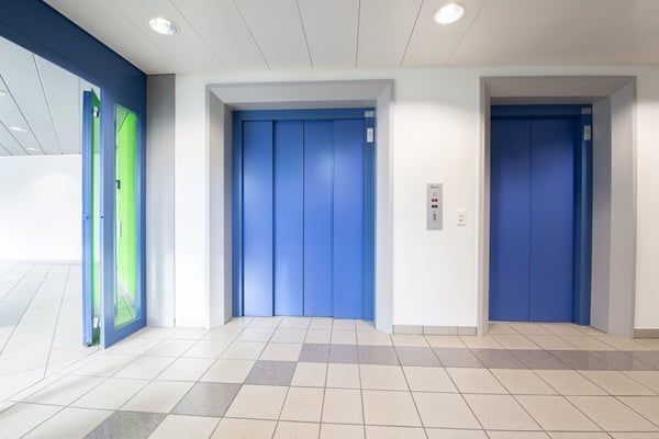 Premium Lagerhalle mit Verladerampe sowie Warenlift 6