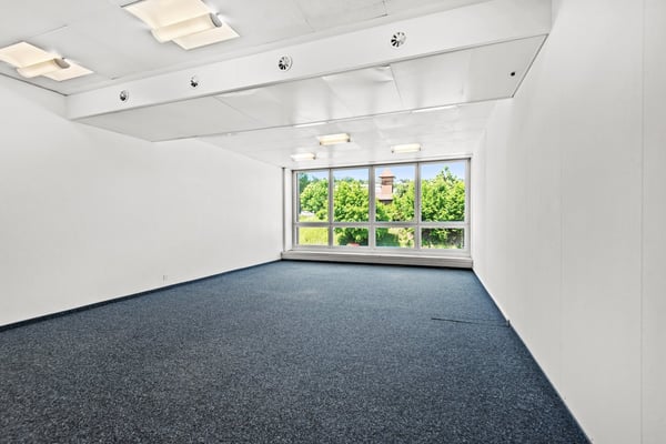 Das passende Büro für Sie! Pausenraum mit Teeküche zur Mitbenutzung. 2