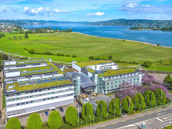 Exklusives Wohnen am Zürichsee mit Seesicht & Hotelkomfort | 2.5- 4.5 Zimmer – optional vollmöbliert 10