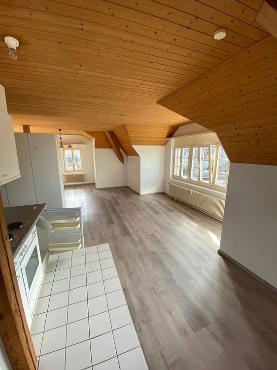 Ideal für Studenten - 2-Zimmerdachwohnung neben Bahnhof Bümpliz Süd 5