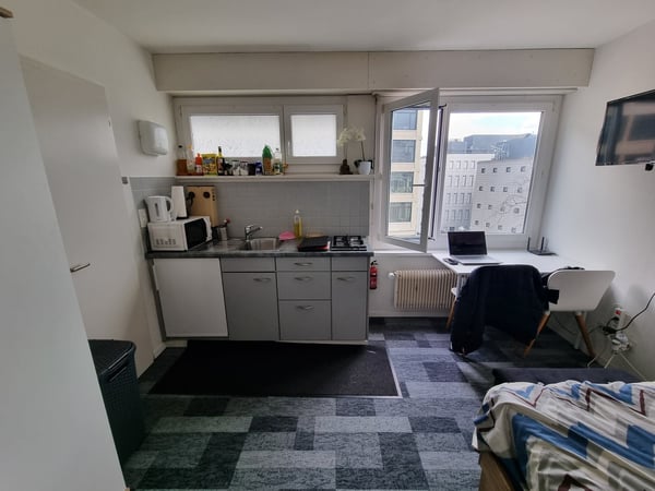 Helle 1-Zimmerwohnung Nähe Inselspital und Uni! 2