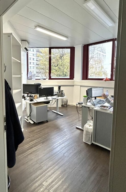 Surface commerciale de 1'100 m2 à Lausanne 4