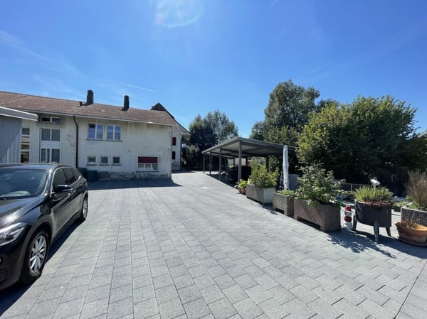 Wohn- und Gewerbeareal mit Potenzial in Leuzigen BE (Share-Deal) 6
