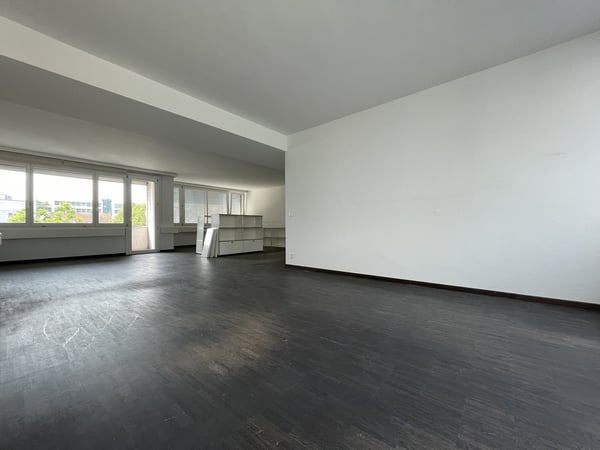 attraktive Gewerberäume à ca. 153 m² in der Vorstadt / 2. OG mit Lift 5