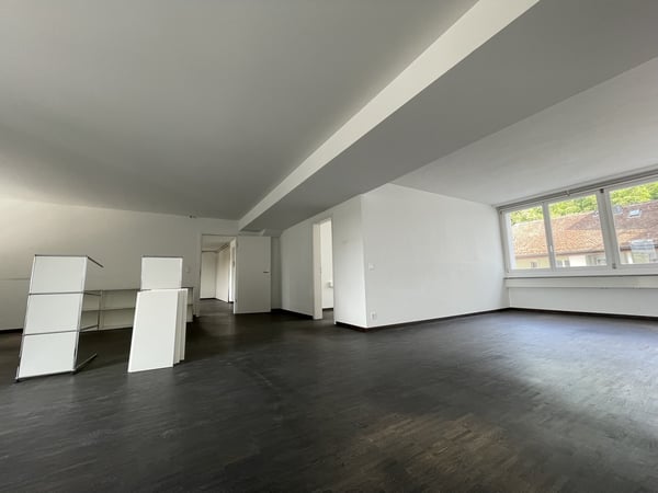attraktive Gewerberäume à ca. 153 m² in der Vorstadt / 2. OG mit Lift 6