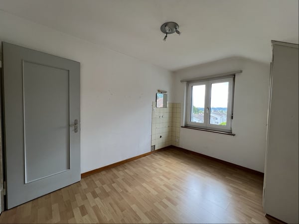 Mansardenzimmer als Bastel- oder Lagerraum zu vermieten 2