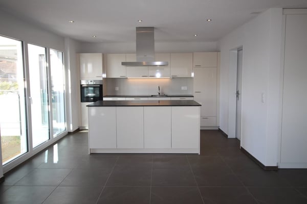 Moderne Wohnung mit grossem Balkon 3