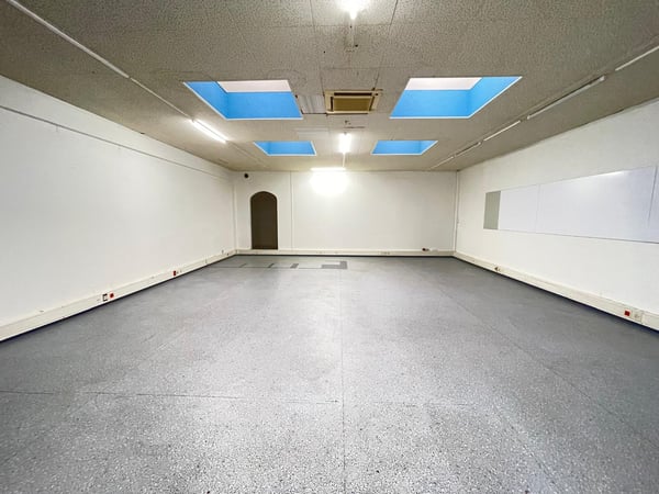 Atelier / Büro im 1. Obergeschoss – 97 m², vielseitig nutzbar 3