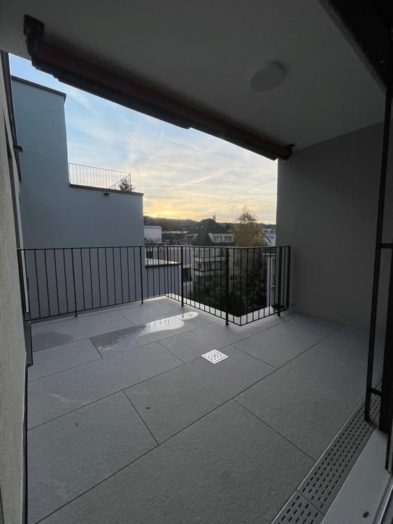 Grosse, hochwertige 4.5-Zimmerwohnung im Neubau 7