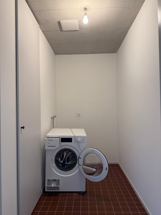 Moderne 2.5-Zimmer-Alterswohnung direkt an der Limmat 7