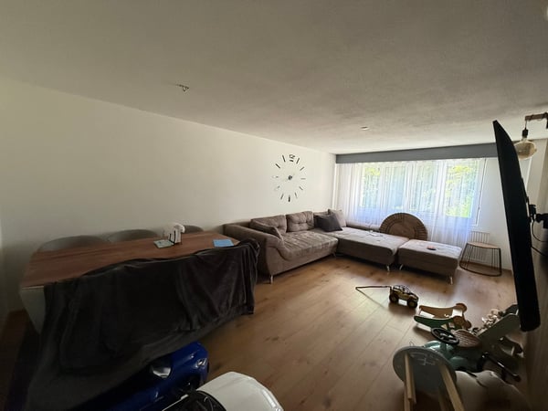 4.5-Zimmerwohnung an ruhiger Lage zu vermieten! 2