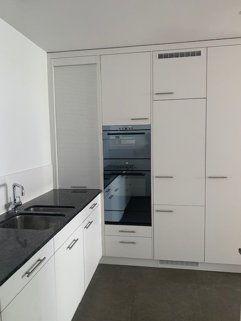 Helle 3.5-Zimmer-Wohnung mit grossem Balkon 4