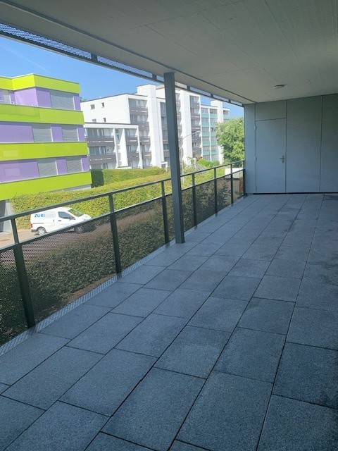 Helle 3.5-Zimmer-Wohnung mit grossem Balkon 8