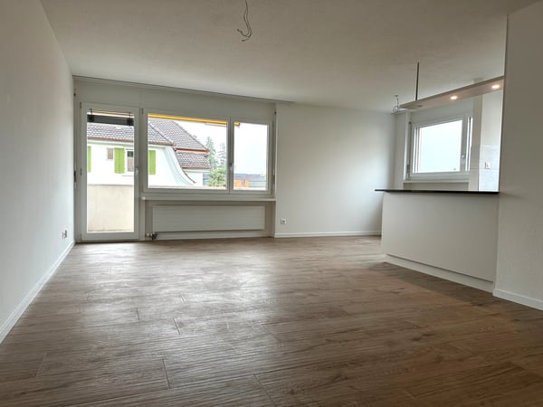 Erstvermietung nach umfassender Sanierung - 3.5-Zimmerwohnung zu vermieten. 4