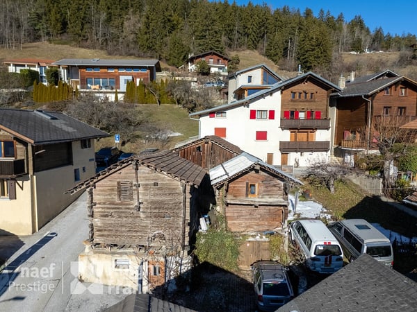 Mazots à rénover - région de Crans-Montana 1