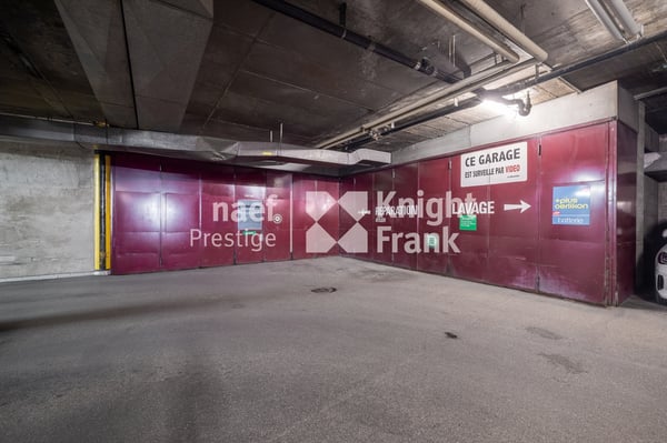 Garage / Local commercial d'exception au coeur de Crans-Montana 9
