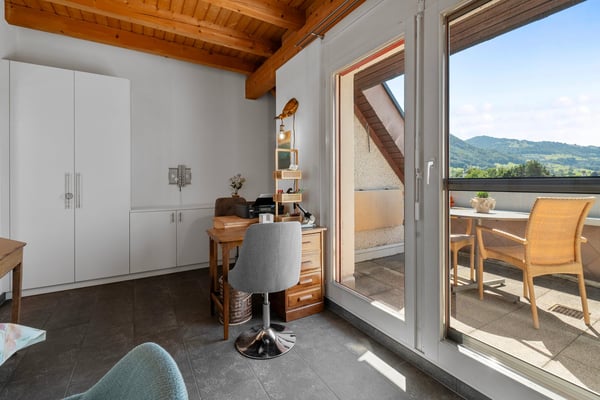 Moderne 1.5-Zimmer-Wohnung mit Balkon und Garage in Buttikon SZ 22