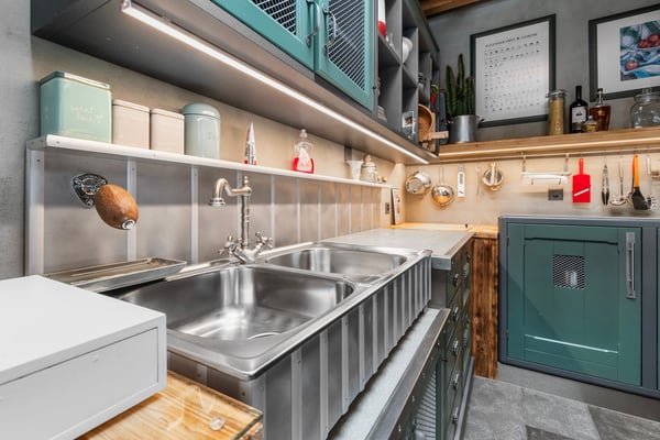 Moderne 1.5-Zimmer-Wohnung mit Balkon und Garage in Buttikon SZ 8