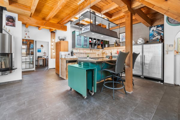 Moderne 1.5-Zimmer-Wohnung mit Balkon und Garage in Buttikon SZ 6