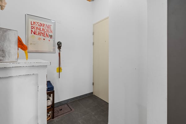 Moderne 1.5-Zimmer-Wohnung mit Balkon und Garage in Buttikon SZ 3