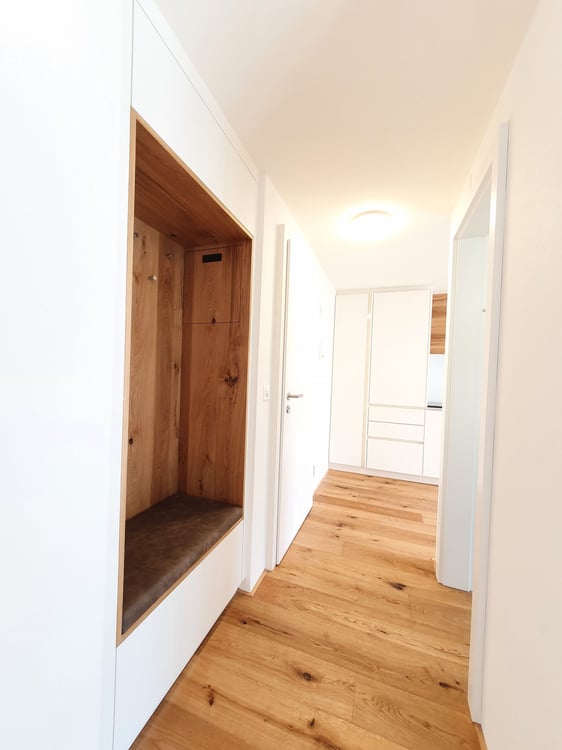 Gemütliche 2.5-Zimmer-Wohnung mit Balkon in Niederurnen 3