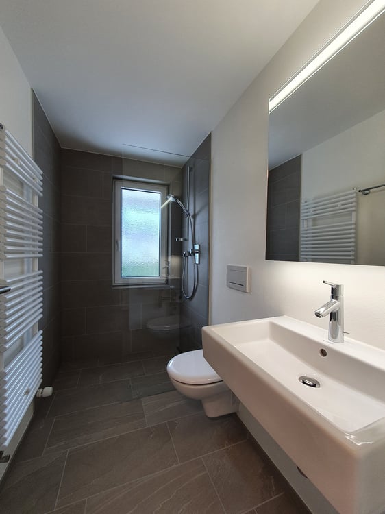 Gemütliche 2.5-Zimmer-Wohnung mit Balkon in Niederurnen 9