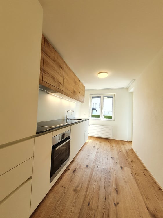 Gemütliche 2.5-Zimmer-Wohnung mit Balkon in Niederurnen 5