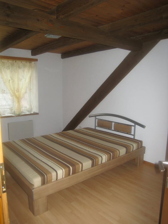 Charmante 3.5-Zimmer-Dachwohnung in Glarus Süd 8
