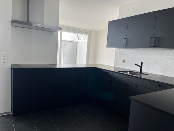 Renovierte 4.5-Zimmer-Terrassenwohnung am Waldrand, ruhig, Fernsicht, privacy 5