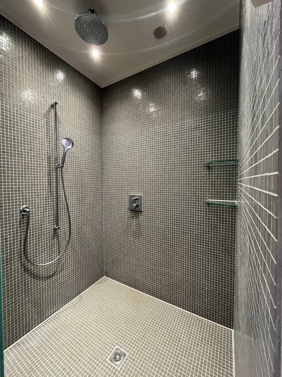 Renovierte 4.5-Zimmer-Terrassenwohnung am Waldrand, ruhig, Fernsicht, privacy 10