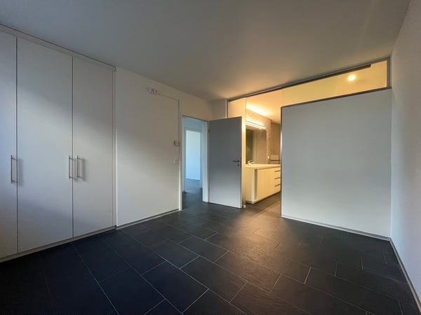 Renovierte 4.5-Zimmer-Terrassenwohnung am Waldrand, ruhig, Fernsicht, privacy 15