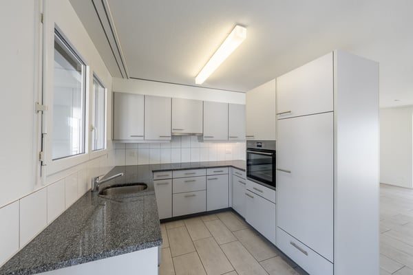 Schöne 4.5 Zimmerwohnung in Zofingen zu vermieten! 3