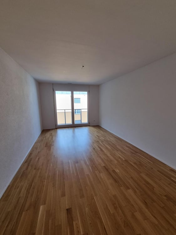 schöne 2.5-Zimmerwohnung im ruhigen Quartier zu vermieten 3