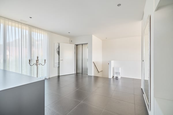 LUXURIÖSE ATTIKAWOHNUNG MIT STUDIO UND WEINKELLER 5