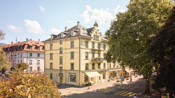 ATTRAKTIVE GEWERBEFLÄCHE IN BESTER SICHTLAGE 1