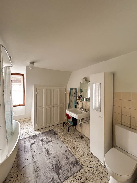 Charmante 3.5-Zimmer Dachwohnung auf zwei Etagen mitten in Bern 3