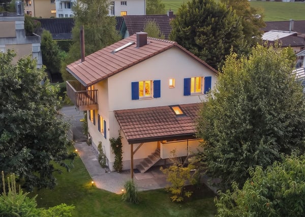 FAMILIENPARADIES IM BELIEBTEN MELCHENBÜHL-QUARTIER 1