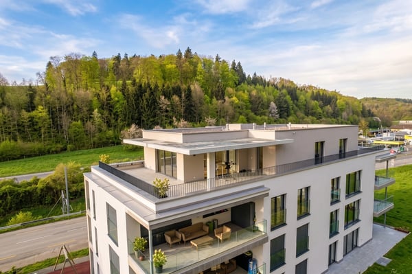 ATTIKAWOHNUNG MIT RIESIGER TERRASSE IN THÖRISHAUS 1