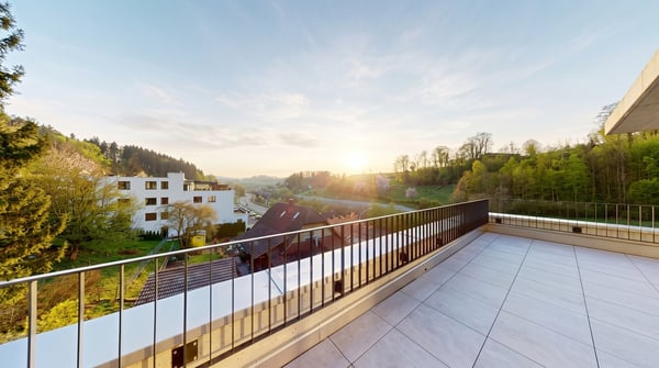 ATTIKAWOHNUNG MIT RIESIGER TERRASSE IN THÖRISHAUS 3